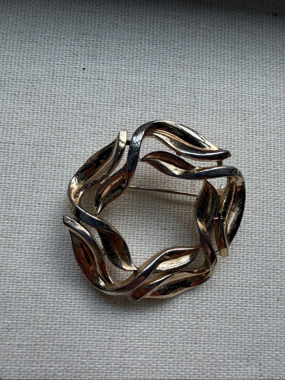Vtg. Crown Trifari Gold & Silver Wreath Brooch - Classic
